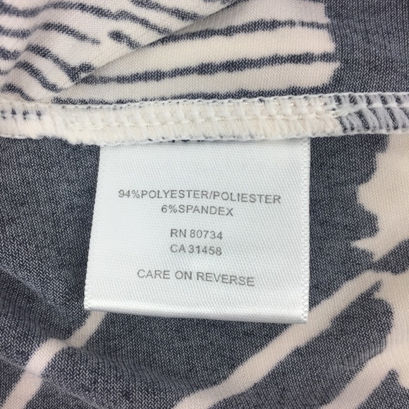 BCBG short sleeve wrap top - Picture 4 of 4